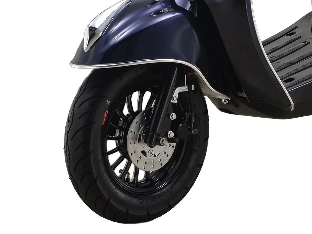 Tyre:Anti skid and explosion-proof design ensure your comfortable and safe daily riding in the city.